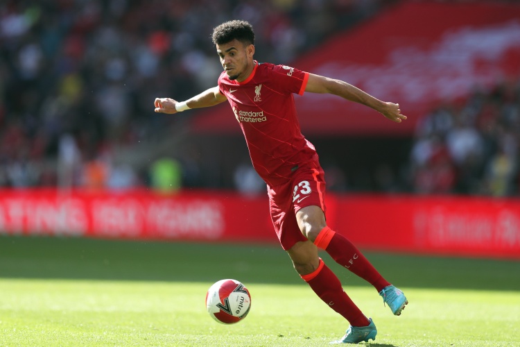 電訊報：利雅得勝利有意路易斯-迪亞斯，正密切關(guān)注他的合同情況