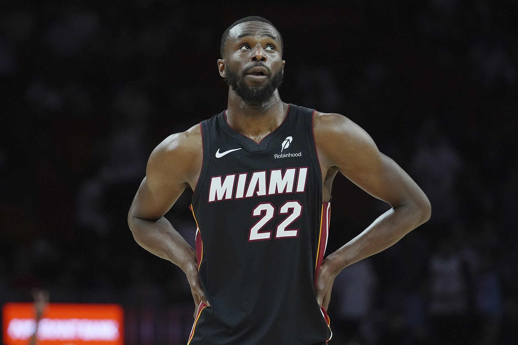 大失水準(zhǔn)??維金斯半場(chǎng)5投0中得分掛蛋 得到3籃板1助攻另有2失誤