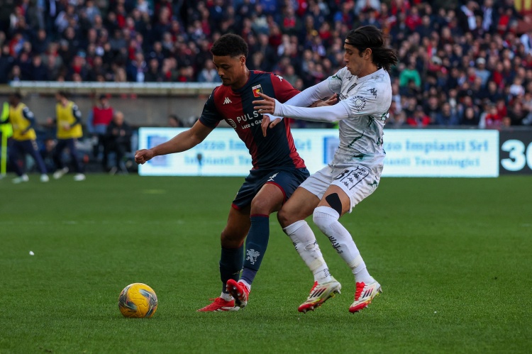 記者：國米和熱刺有意熱那亞后衛(wèi)德溫特，熱那亞希望有球隊競價