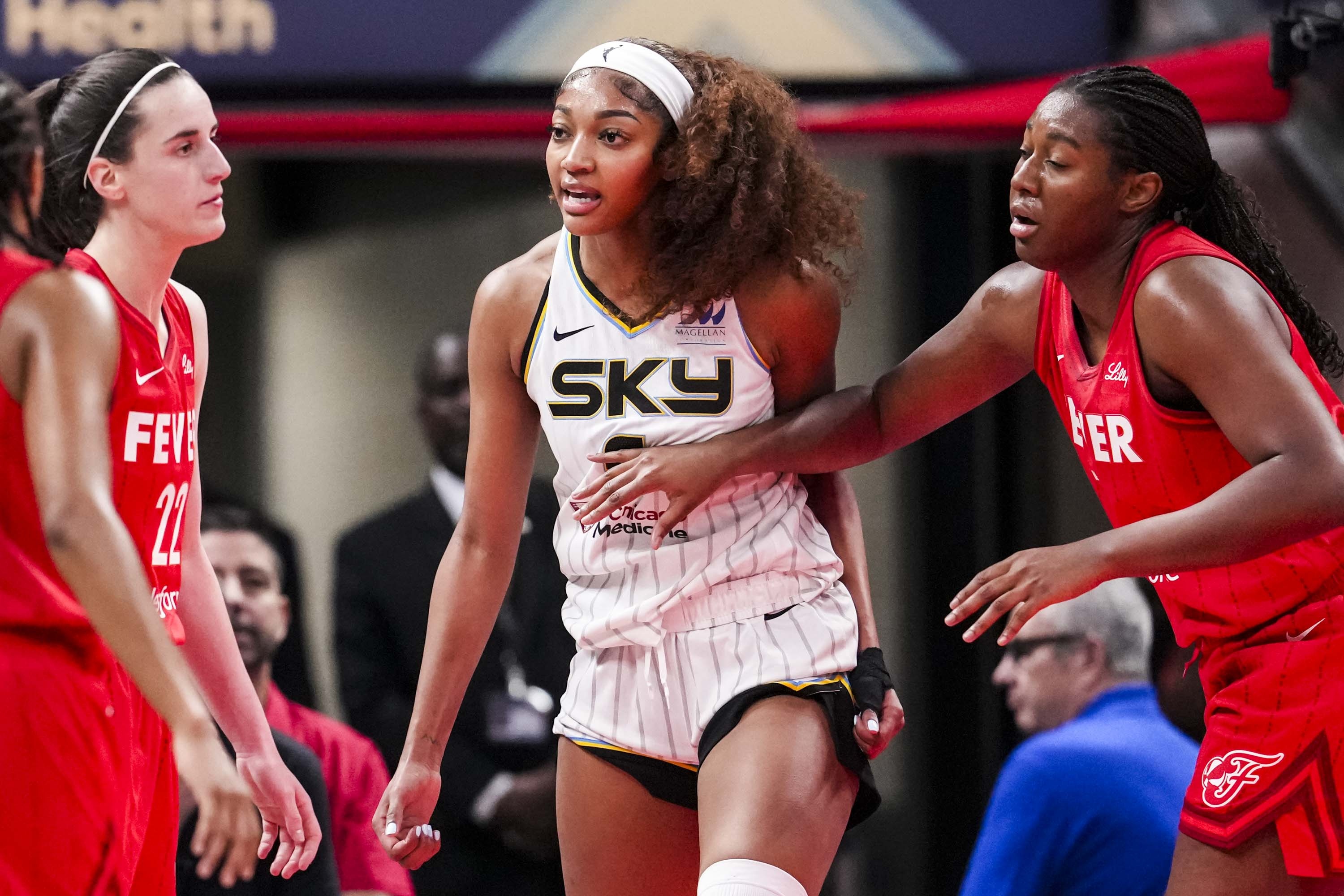 凱特琳效應(yīng)！狂熱vs天空焦點(diǎn)戰(zhàn)因克拉克缺席 門票從86跌至25美元