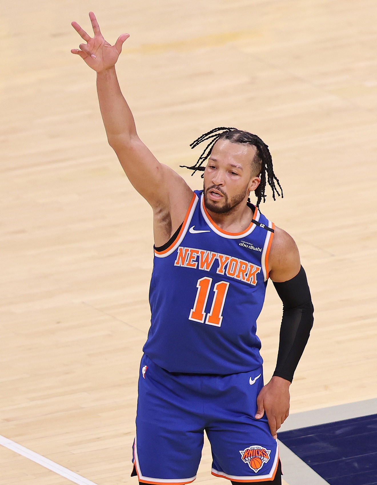 布倫森單年季后賽10次30+進(jìn)后衛(wèi)眾神殿！比肩喬丹科比庫(kù)里AI等人