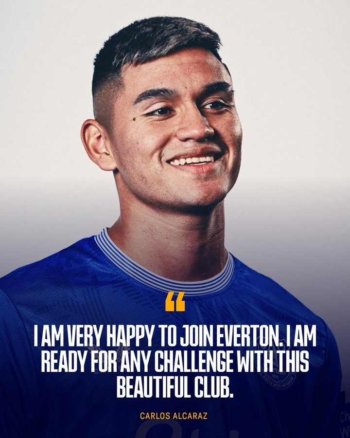 官方：埃弗頓買斷阿爾卡拉斯&簽約2年，據(jù)悉費用1500萬歐+300萬歐