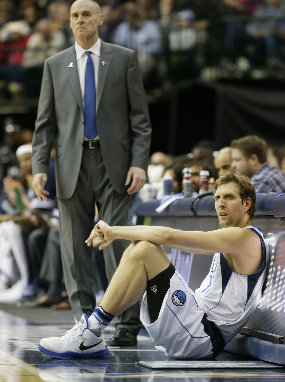 我回來了??卡萊爾時隔14年重回總決賽 上次助司機(jī)封神