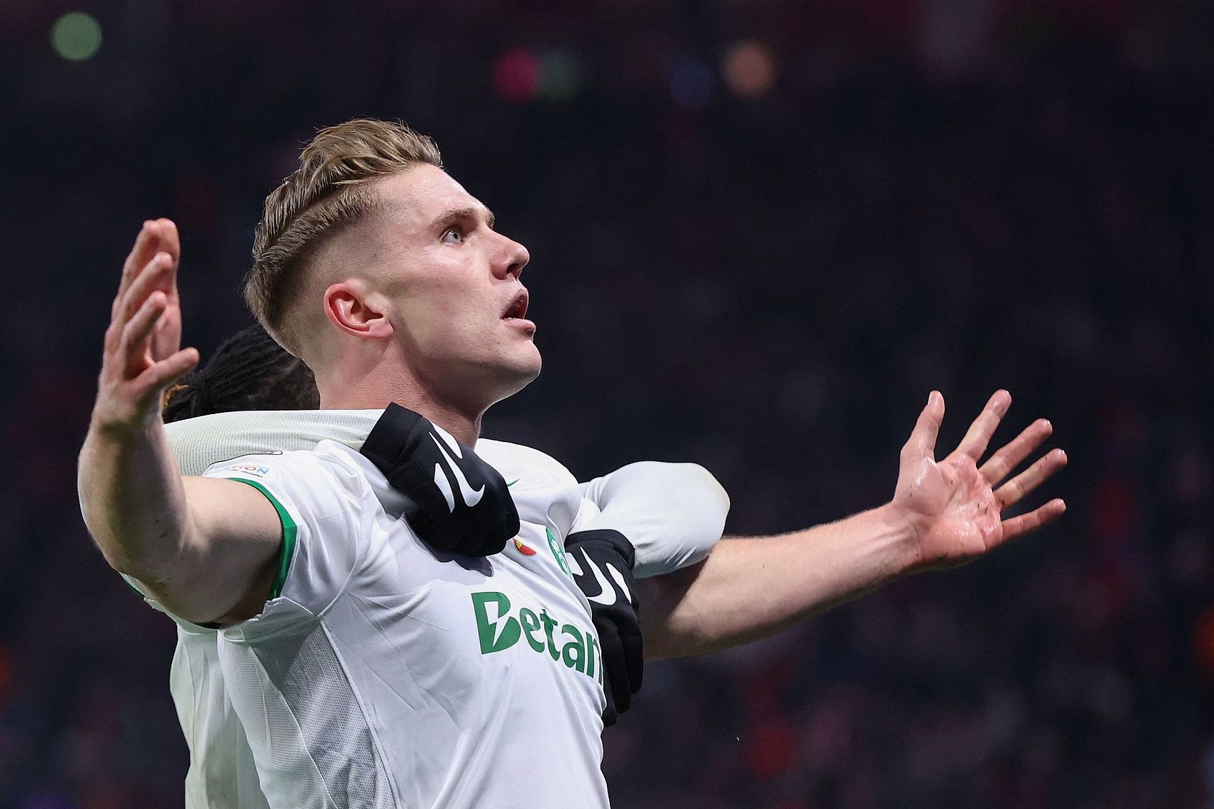 鏡報(bào)：那不勒斯準(zhǔn)備與阿森納競(jìng)爭(zhēng)約克雷斯，葡體要價(jià)6700萬(wàn)鎊起