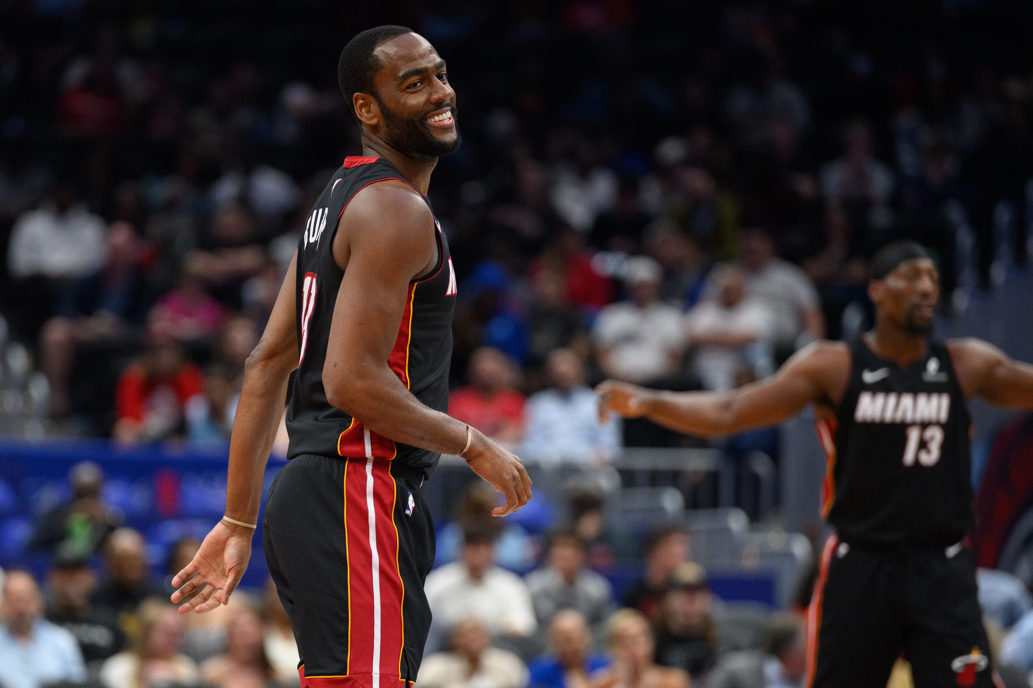 斯波：伯克斯是職業(yè)球員中的典范 他是我們需要的優(yōu)秀老將