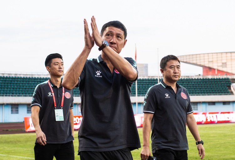 廣州豹客場(chǎng)4-2大逆轉(zhuǎn)重回第三，黎兵：這是廣州豹最需要的精氣神