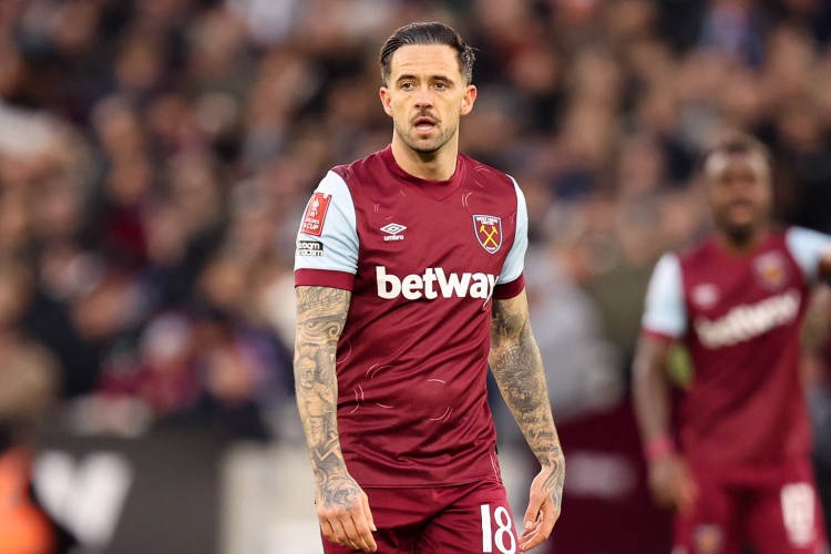 鏡報(bào)：雷克瑟姆有意簽有英超經(jīng)驗(yàn)的球員，關(guān)注丹尼-英斯等目標(biāo)