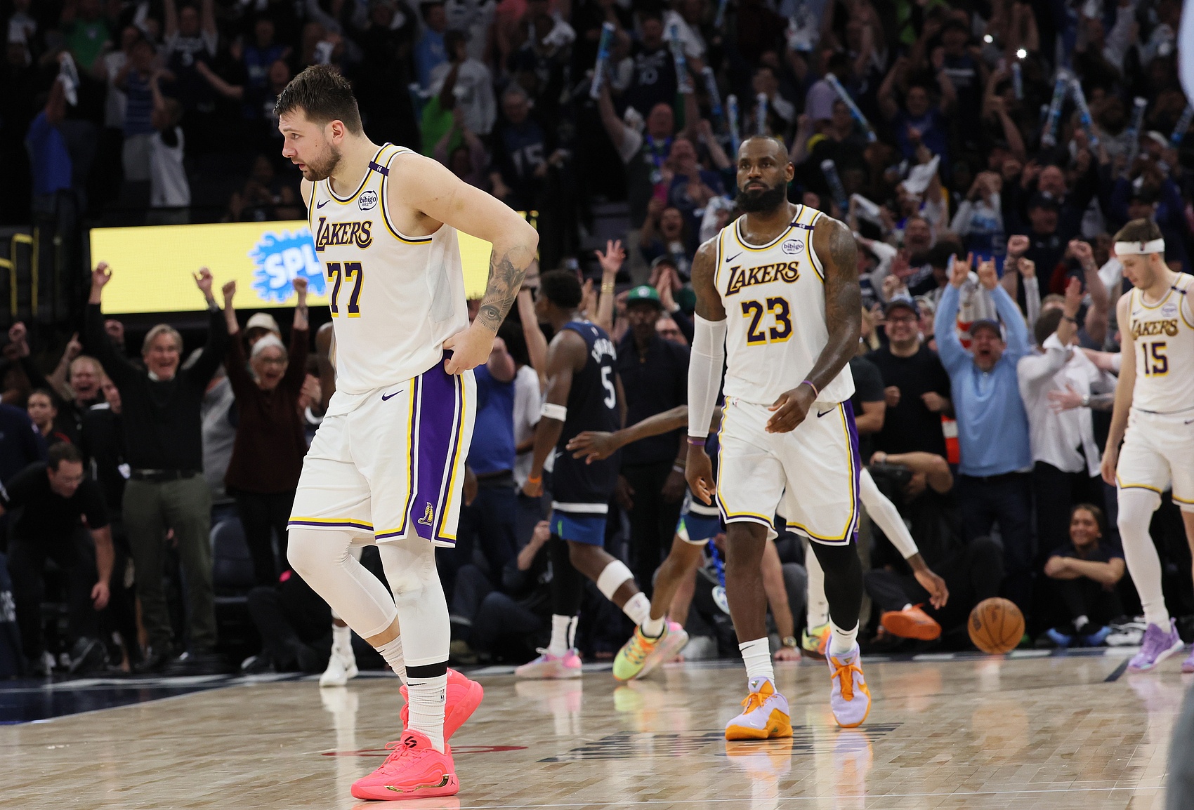 東契奇：我和詹姆斯的組合仍在磨合之中 每天都在變得更好