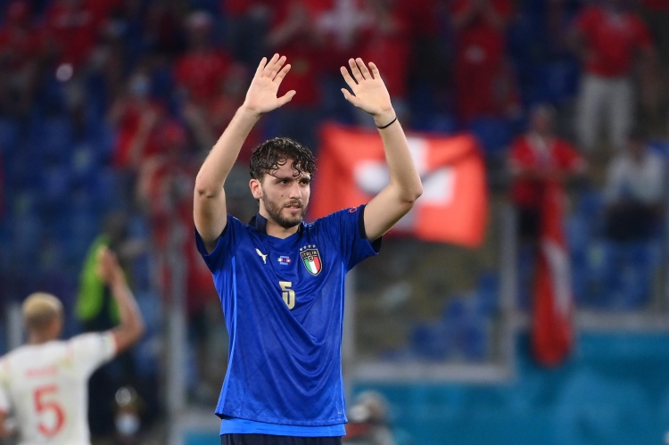 官方：洛卡特利訓(xùn)練中右腳踝扭傷，退出本期國(guó)家隊(duì)&將返回尤文