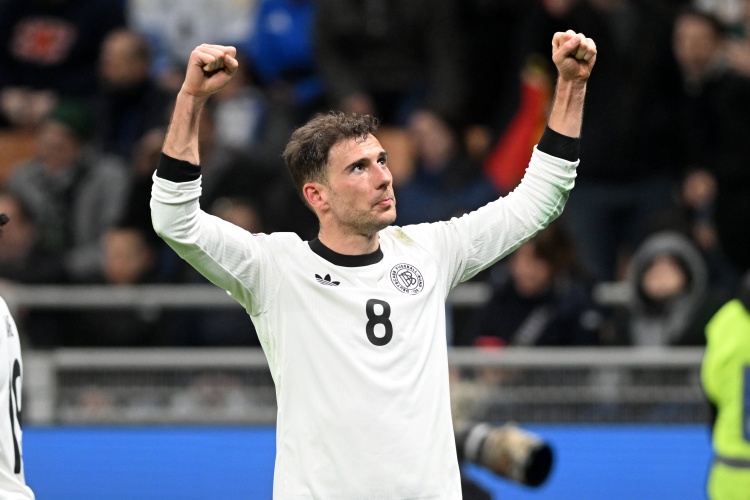 德天空：歐國聯(lián)半決賽戰(zhàn)葡萄牙，格雷茨卡預計將首發(fā)出戰(zhàn)