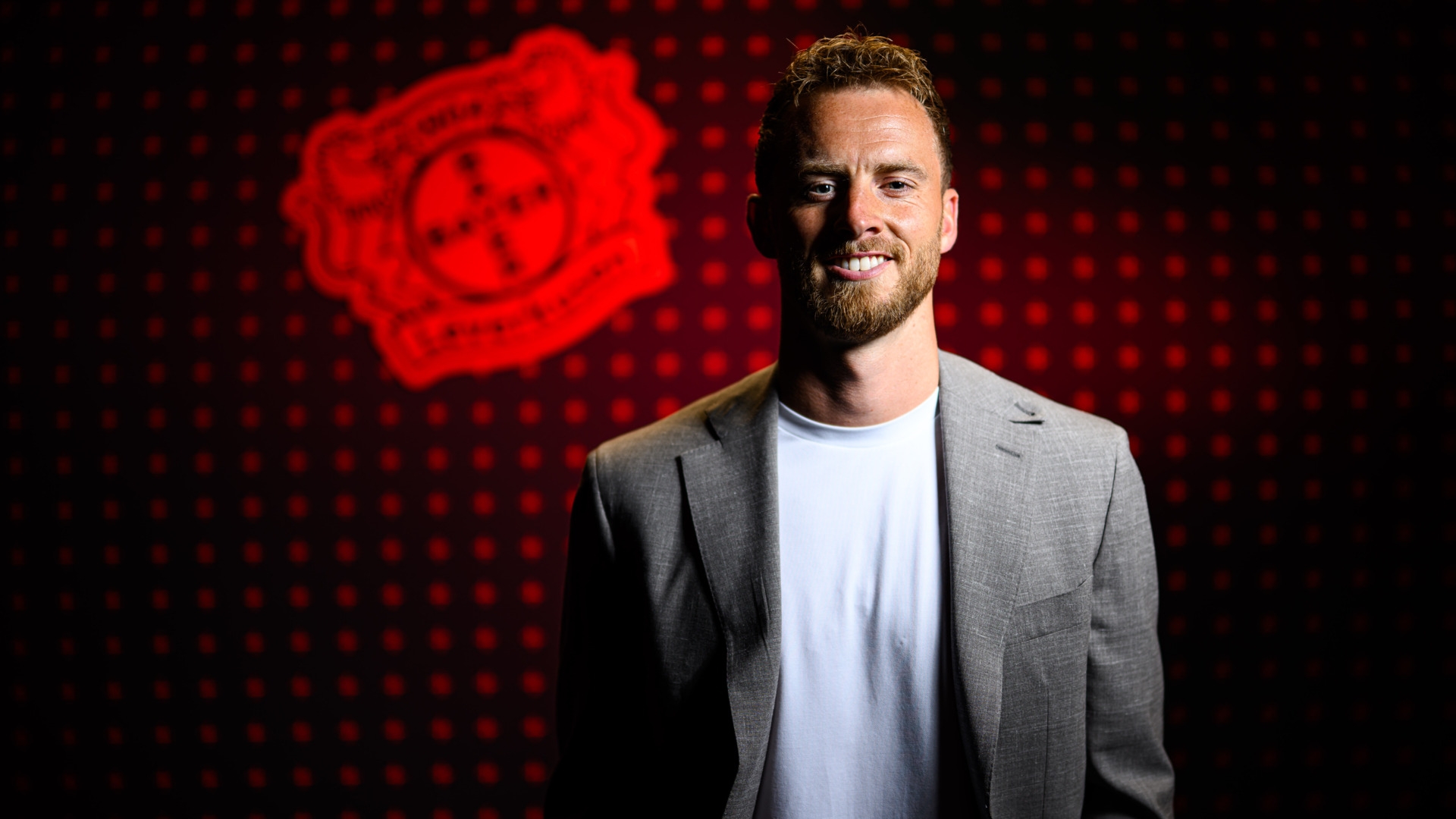 弗萊肯：我非常高興能為勒沃庫森效力，期待能隨隊(duì)征戰(zhàn)歐冠