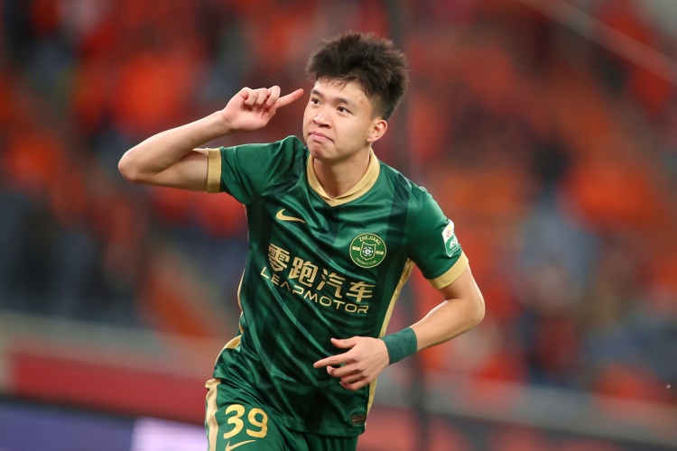 媒體人：希望王鈺棟早出國，留洋不僅是訓(xùn)練比賽而是全方位磨練