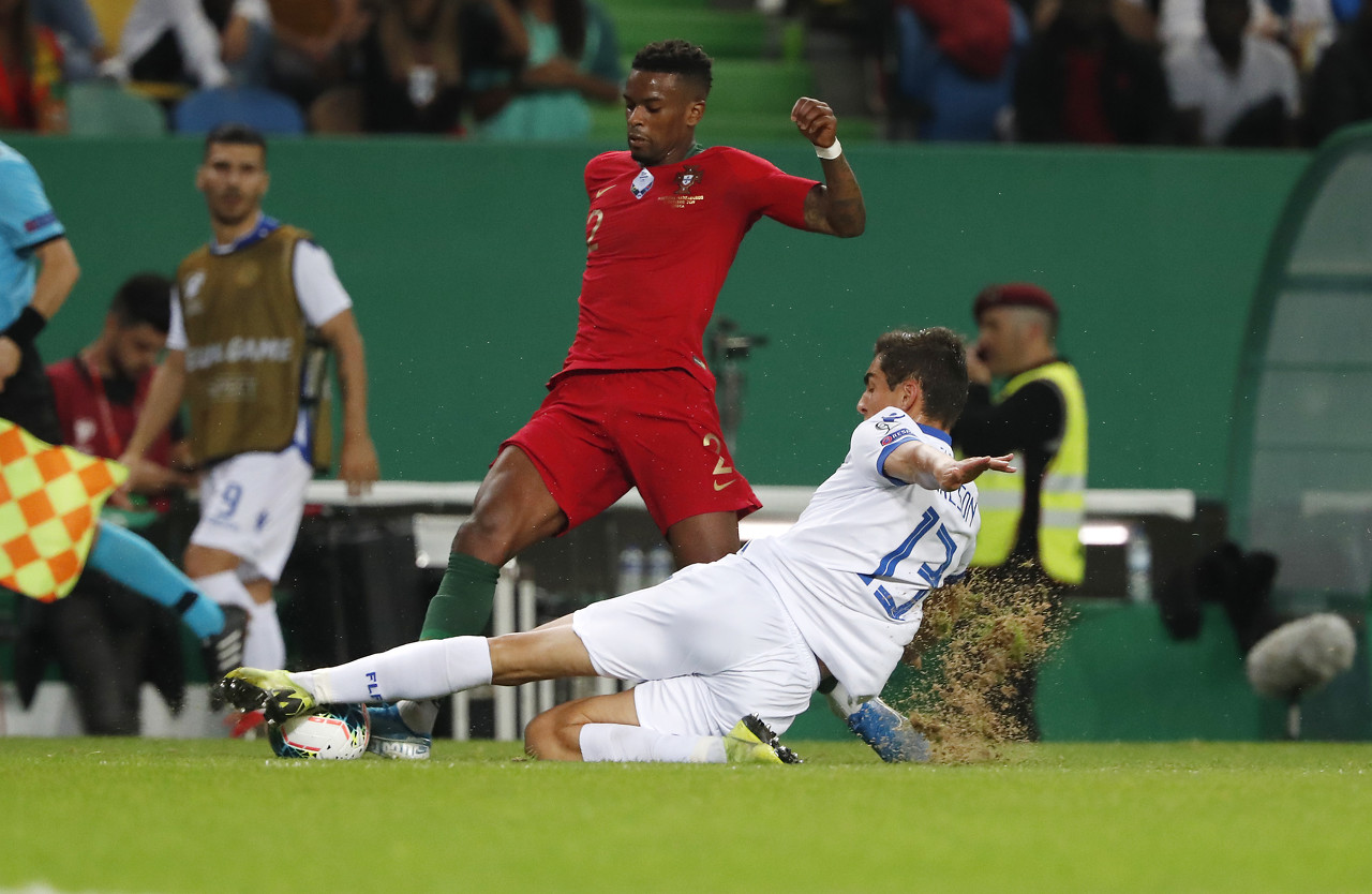 塞梅多談替補：尊重教練選擇，若奧-內(nèi)維斯在右后衛(wèi)位置踢得很好