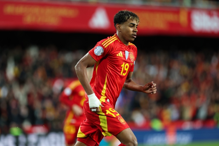 馬卡：若西班牙歐國聯(lián)奪冠，將對(duì)于亞馬爾爭(zhēng)奪金球獎(jiǎng)有著重大意義