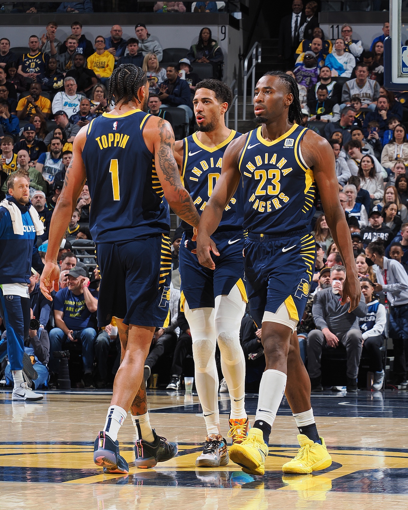 ??這也太多了點！步行者首節(jié)出現(xiàn)9次失誤 托平&內(nèi)史密斯皆3次