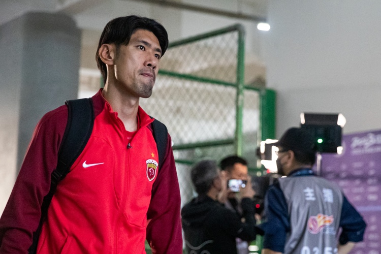 熱身賽-四節(jié)比賽多上球員“出出汗”，上海海港7-4青島海牛