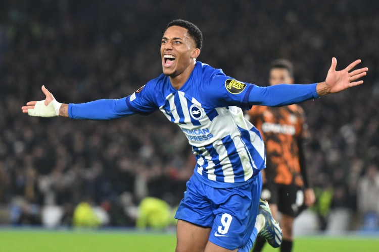 電訊報(bào)：紐卡將若昂-佩德羅視為鋒線引援首選，并加大了追逐力度