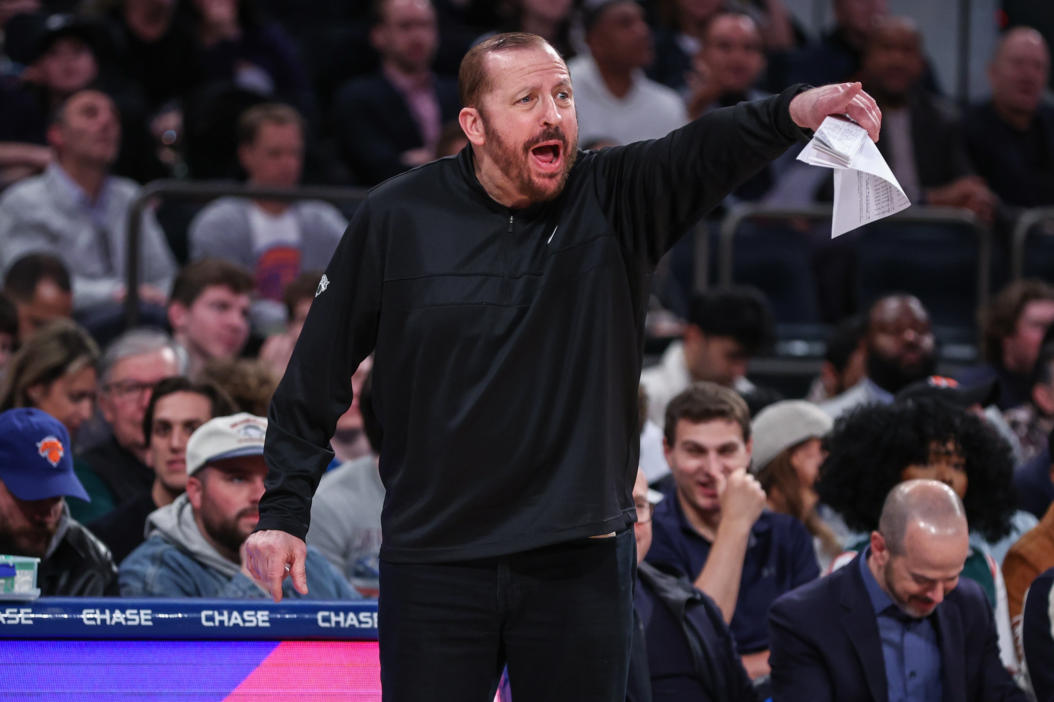 隊(duì)記：球員們尊重錫伯杜 但認(rèn)為后者的執(zhí)教方式需要改進(jìn)