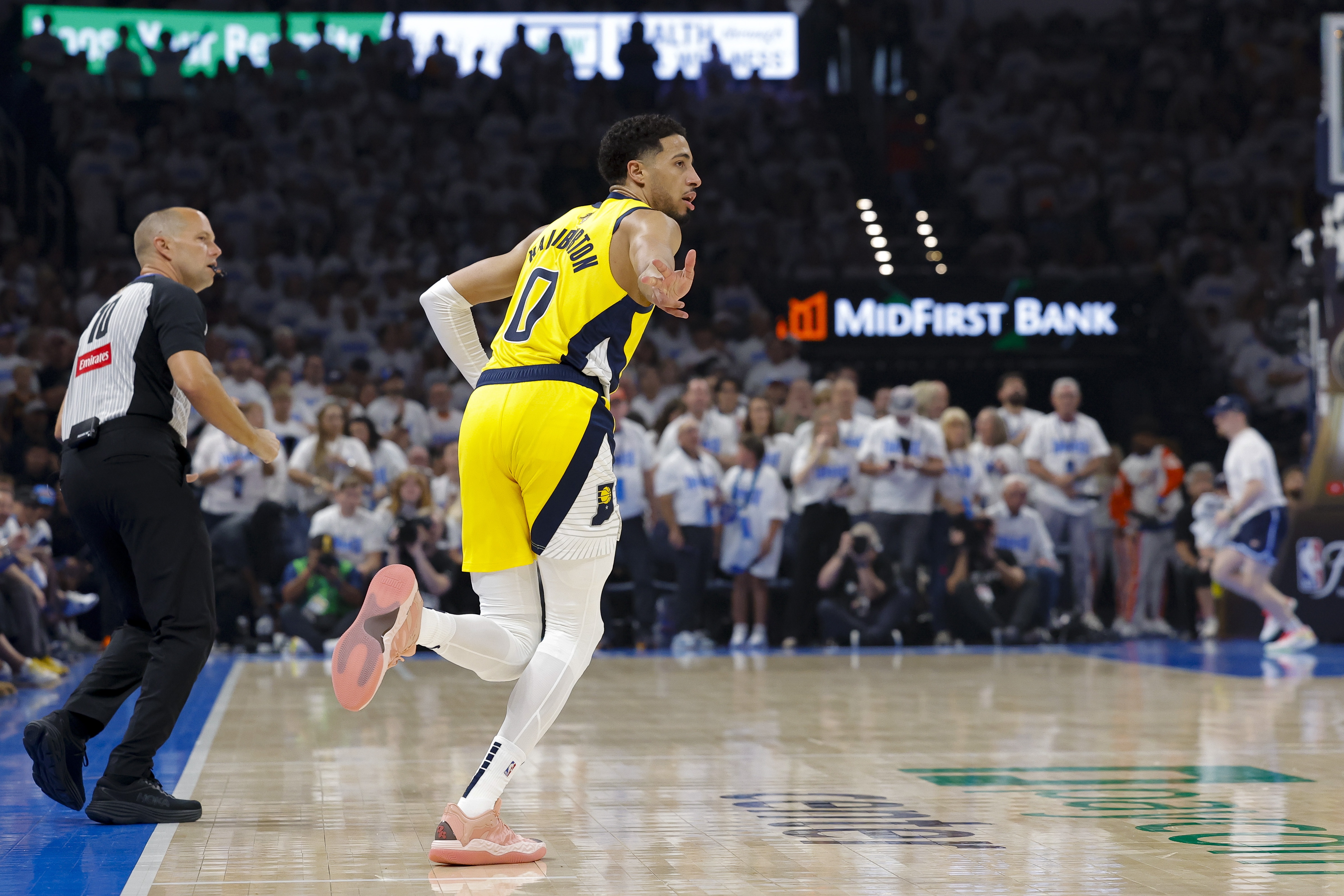 理查德-杰弗森：哈利伯頓的表現(xiàn)令人印象深刻 他接管了比賽