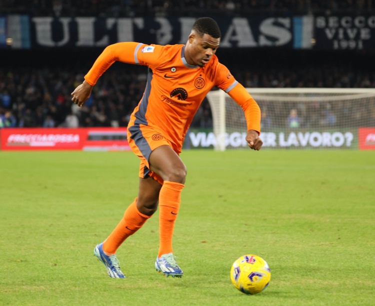 鄧弗里斯談慘敗巴黎：足球生涯低谷之一，賽前滿懷希望卻集體失常