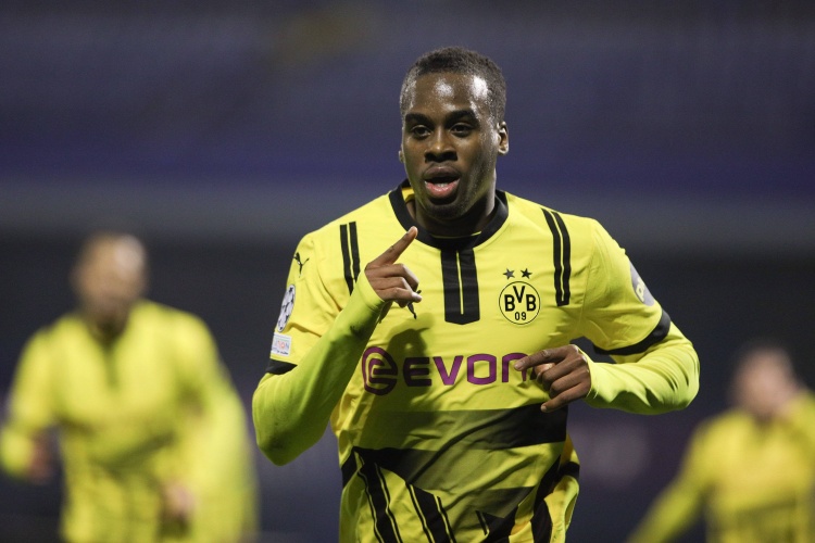 大開(kāi)口7000萬(wàn)歐?圖片報(bào)：多特拒絕切爾西4200萬(wàn)對(duì)吉滕斯的報(bào)價(jià)