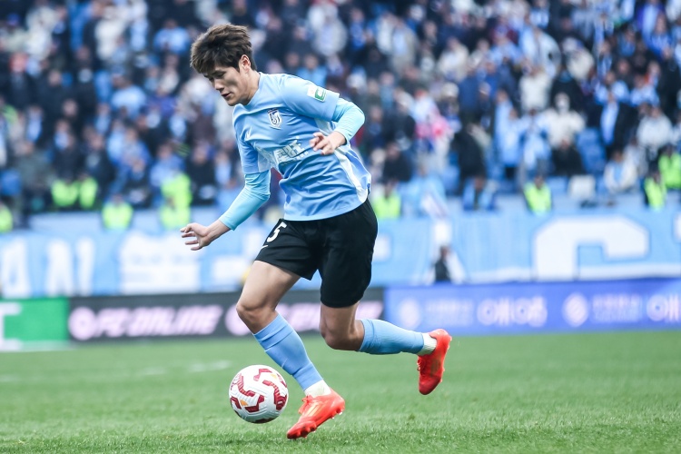 連媒：劉祝潤成為大連英博建隊以來首位入選國家隊球員