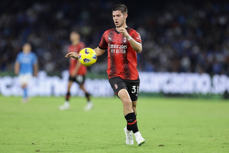 記者：佩萊格里諾體檢顯示其肌肉撕裂，無(wú)緣隨博卡參加世俱杯