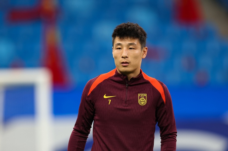 足球報(bào)：夏季比賽期“上大量”對(duì)海港并非易事 武磊狀態(tài)難達(dá)100%