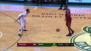 詹姆斯沒技術？老馬?。赫材匪共恍枰\球炒菜 他能把球放進筐