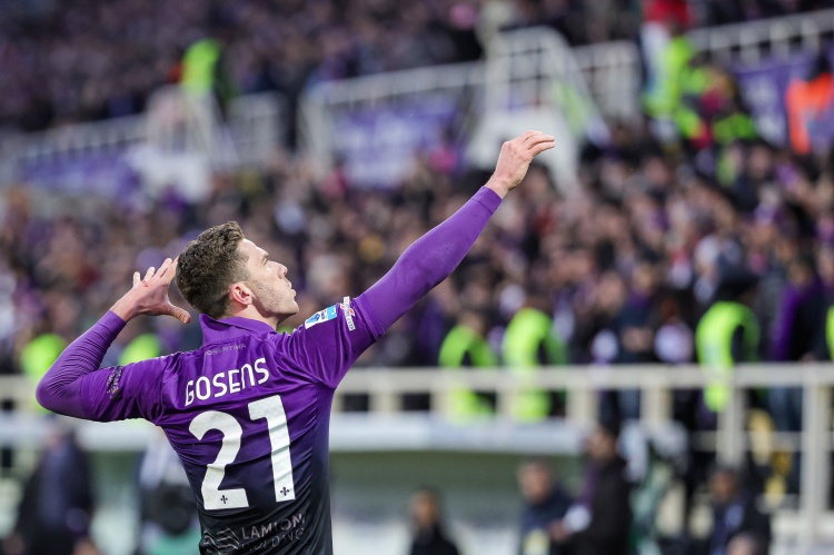 外媒：若安吉利諾決定加盟新月，羅馬有意從佛羅倫薩引進戈森斯