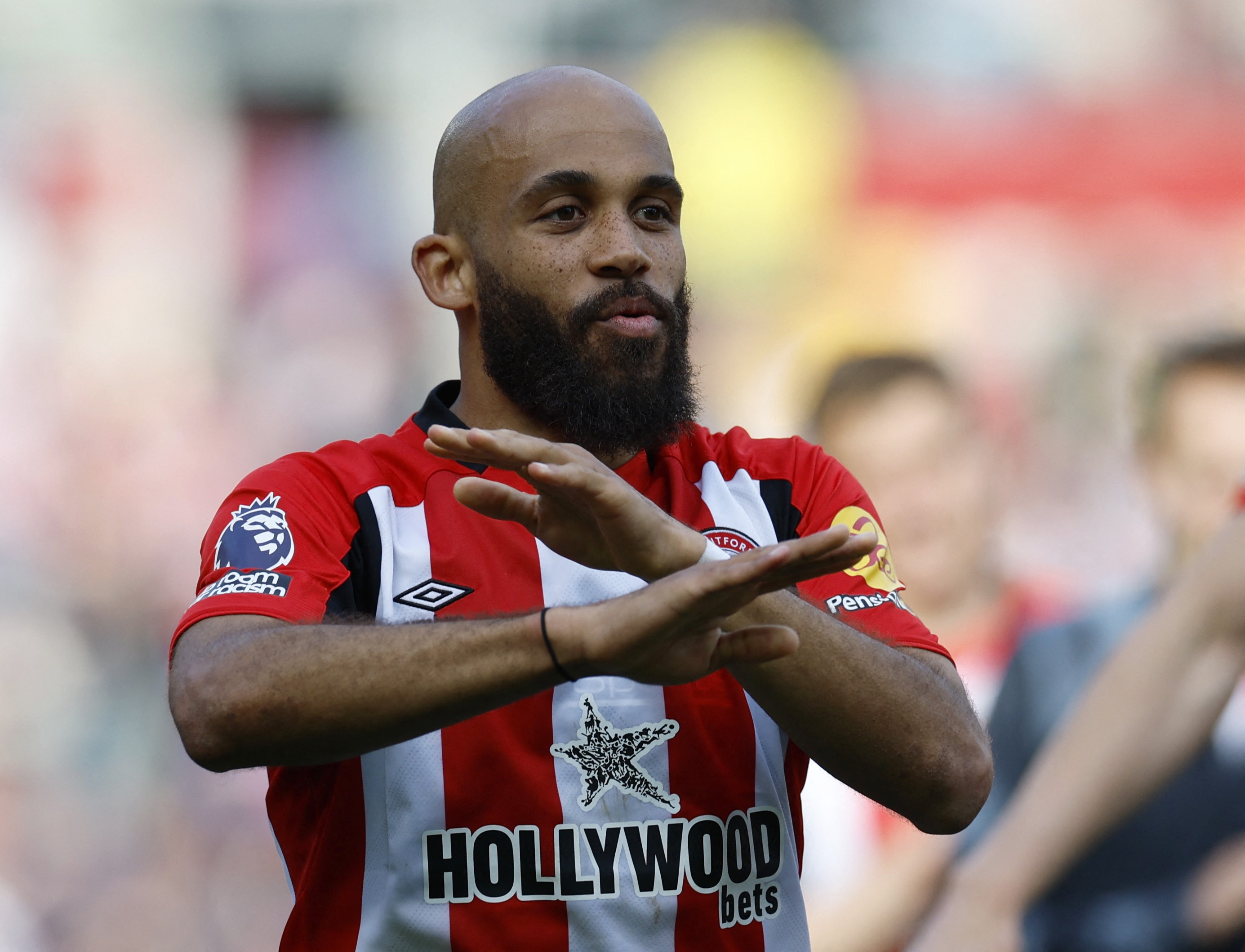 郵報：盡管弗蘭克預計接手熱刺，但熱刺不太可能截胡姆貝莫