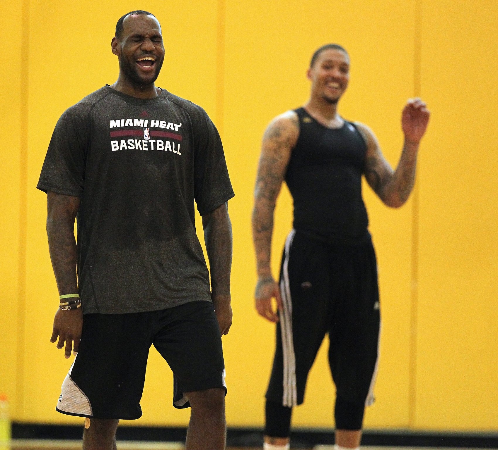 單挑曾擊敗詹姆斯??？邁克爾-比斯利：是的 我打爆了他??