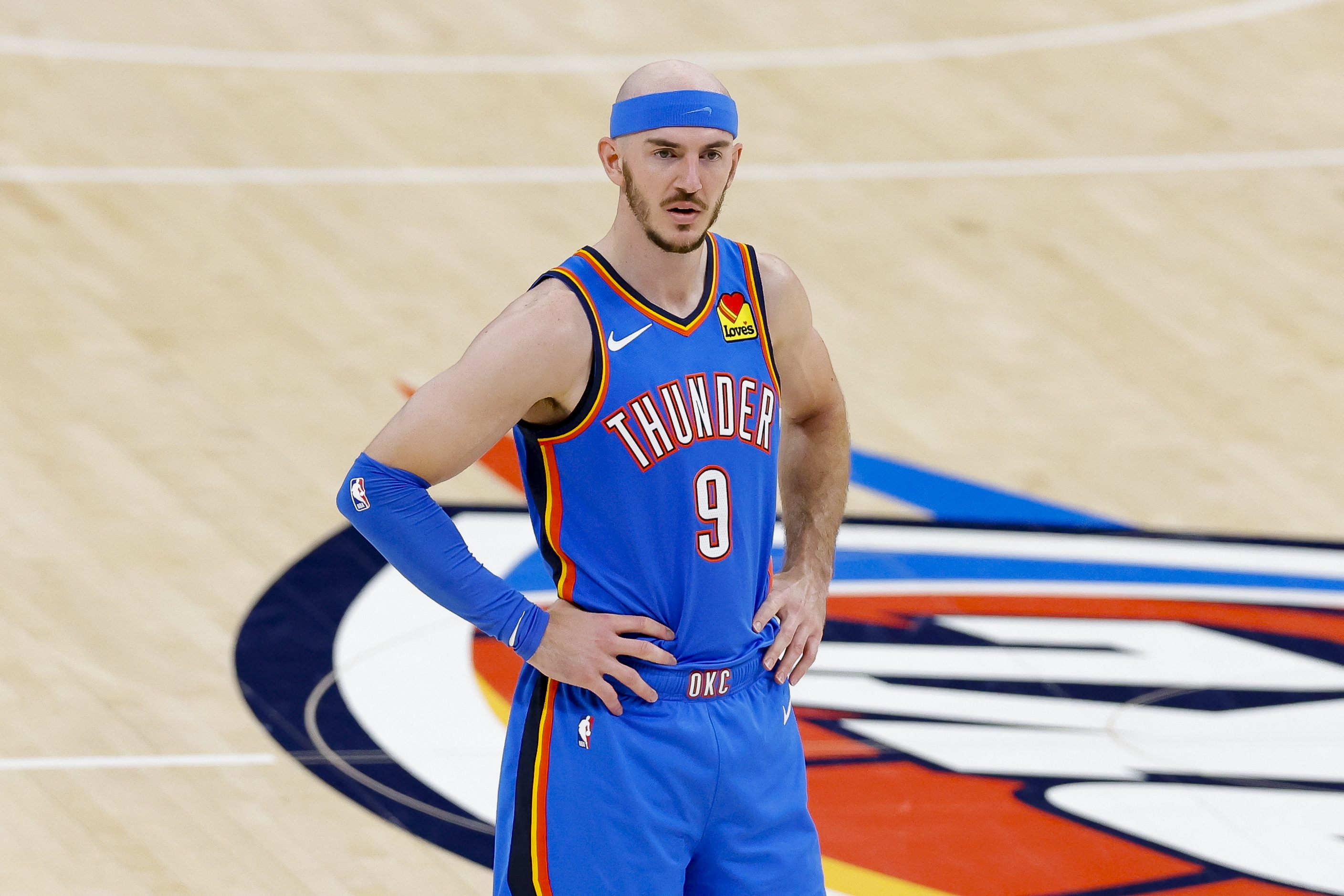 魔術師：我提醒過湖人不能同時失去KCP和卡魯索 但他們給塔克合同