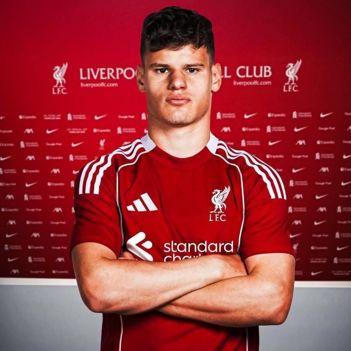 馬上下樹??羅馬諾：利物浦簽科爾克茲即將達(dá)口頭協(xié)議！別著急！