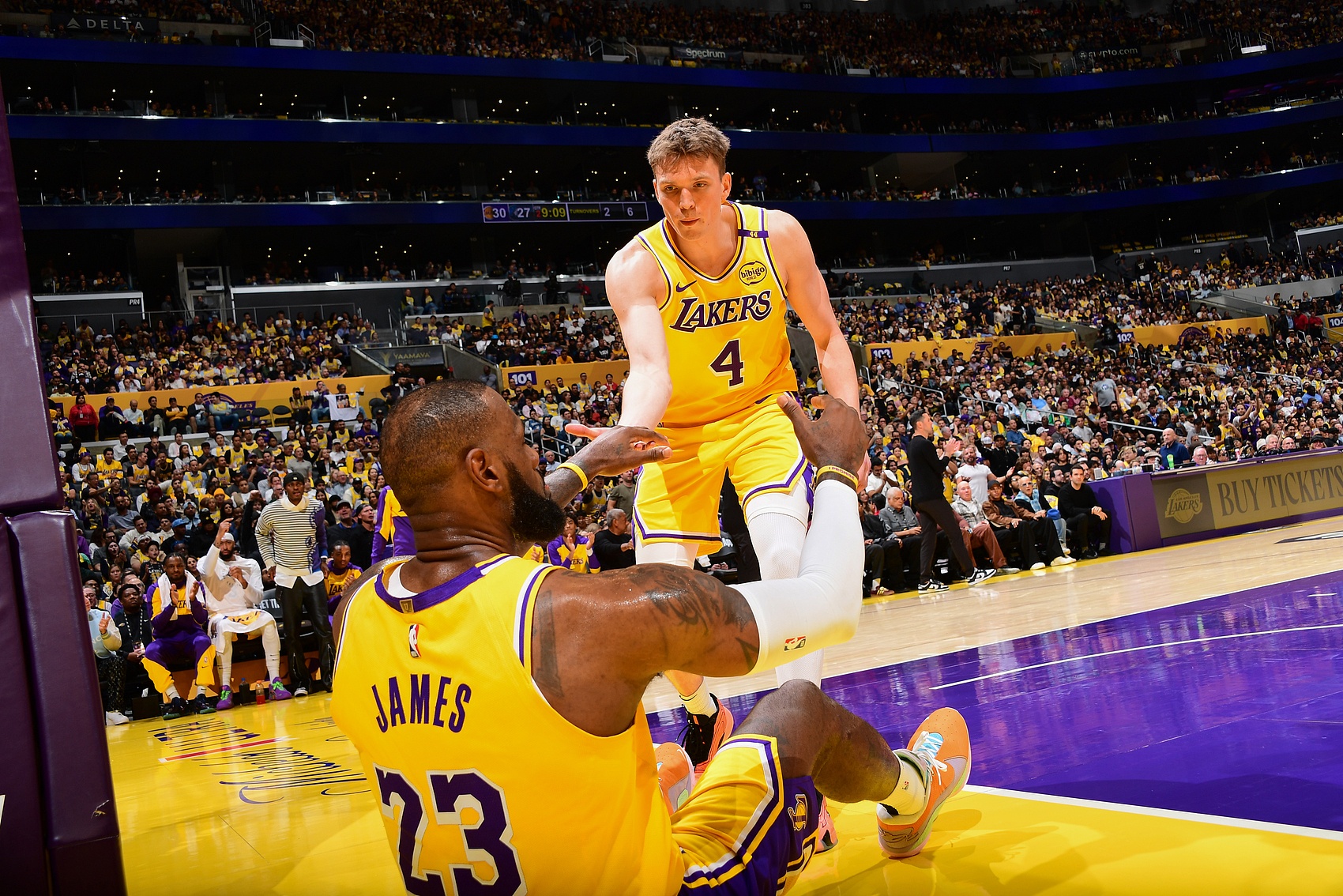 克內(nèi)克特：老詹還能再打5-10年并助隊(duì)奪冠 除了湖人我哪都不想去