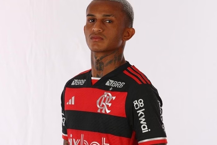 轉(zhuǎn)會(huì)費(fèi)預(yù)計(jì)2000萬(wàn)歐！米體：尤文計(jì)劃簽21歲弗拉門(mén)戈右后衛(wèi)韋斯利