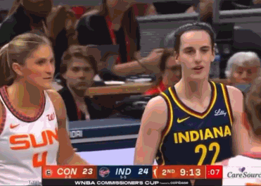 謝爾登挑釁：你不能這樣??克拉克推開她：我tm想怎樣就怎樣??