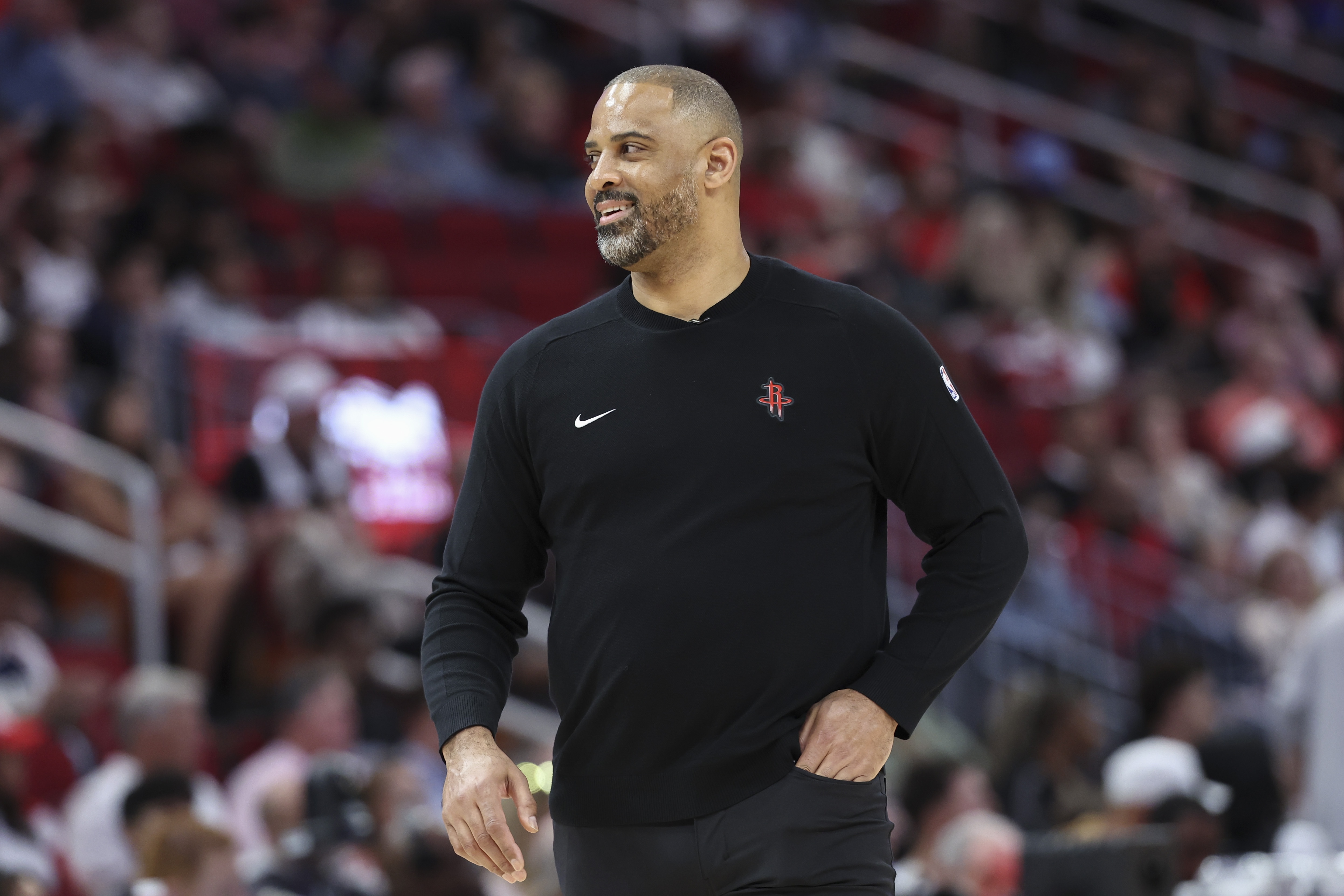 得州媒體人：烏度卡續(xù)約實(shí)至名歸 分衛(wèi)毫無貢獻(xiàn)都能把勇士拖進(jìn)G7