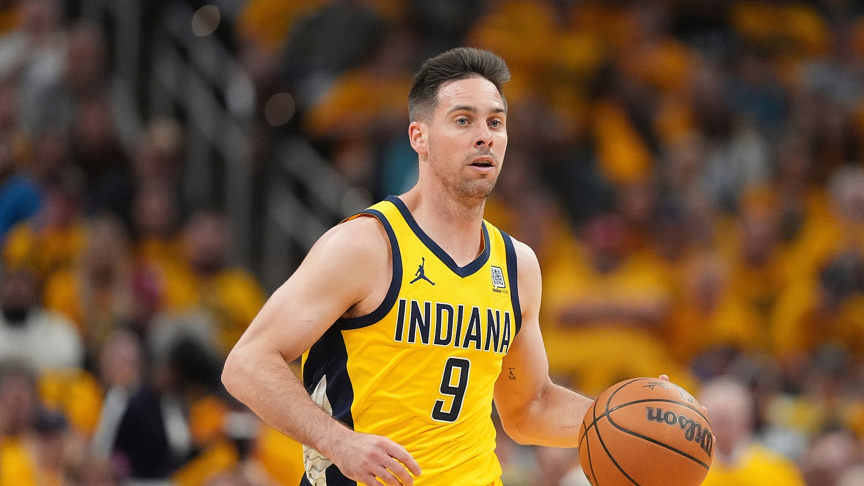 效率很可以！麥康納季后賽場(chǎng)均9.5分4助 命中率53.7%&三分42.1%