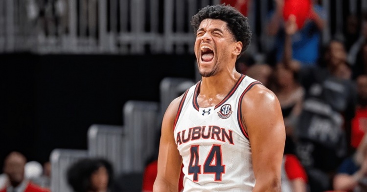 選秀專家：奧本大學(xué)中鋒迪倫-考德威爾 已同意與國王簽下雙向合同