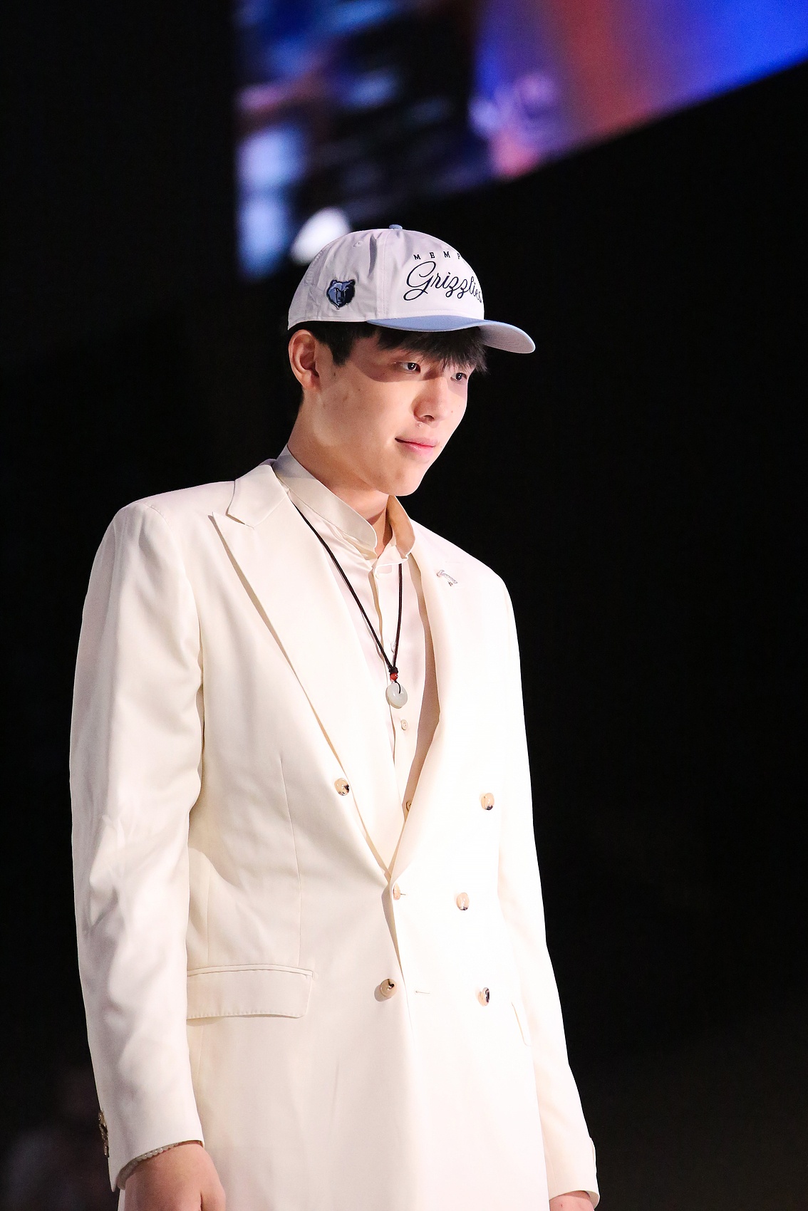 蘇群：估計楊瀚森會有1/3的時間在發(fā)展聯(lián)盟度過 每一天都不能放松