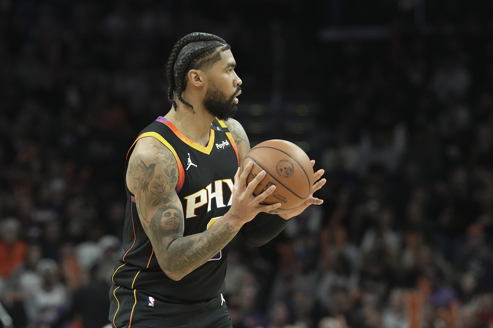 中鋒扎堆！美記：太陽預(yù)計將理查茲下賽季500萬合同轉(zhuǎn)為保障合同