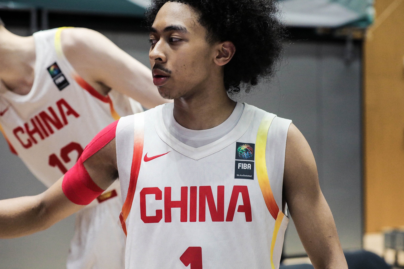 探長(zhǎng)：中國U19男籃的小伙子們想拿下比賽 但外線防守&籃板保護(hù)差