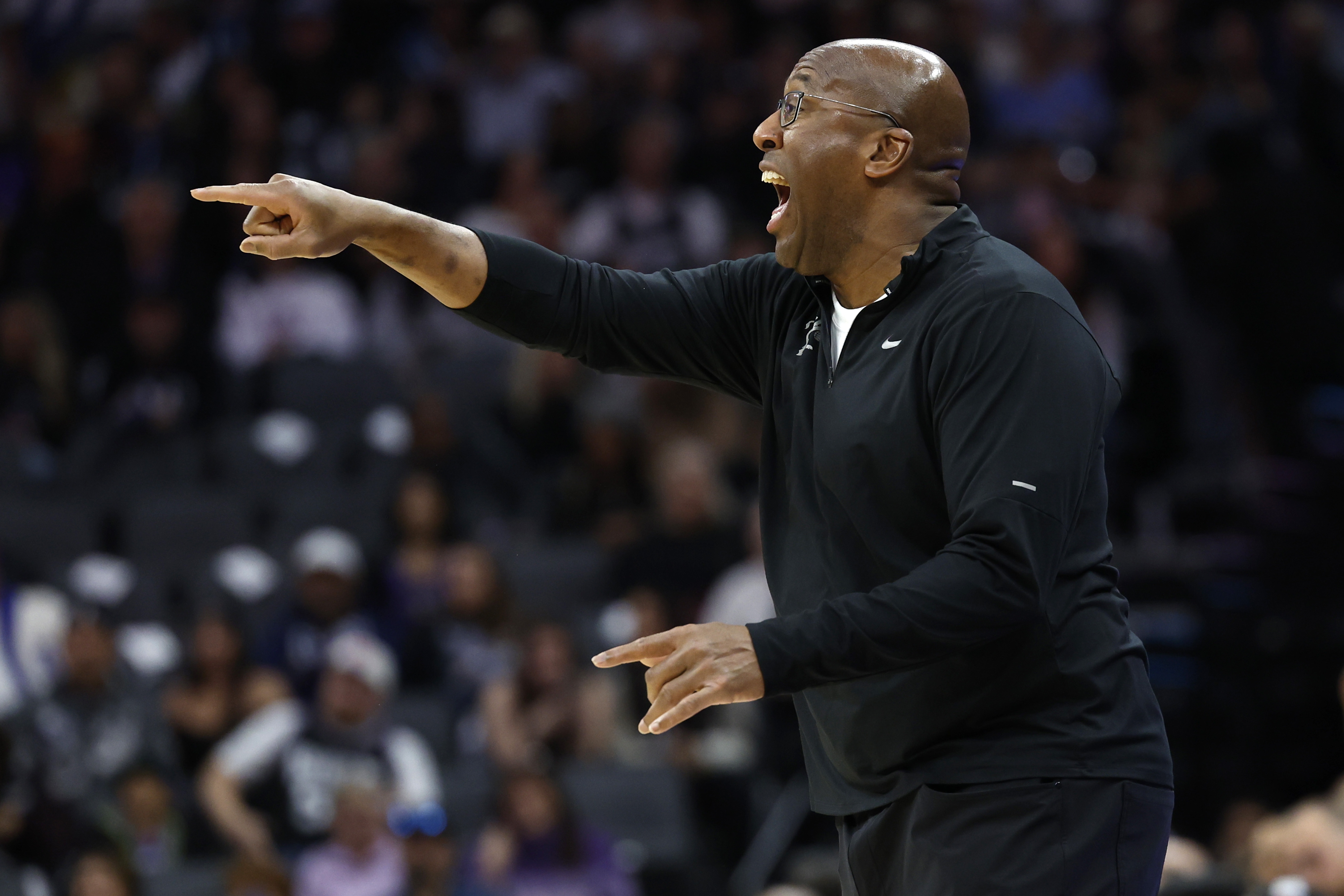 兩屆年度主教練！邁克-布朗執(zhí)教戰(zhàn)績454勝305負 勝率接近六成