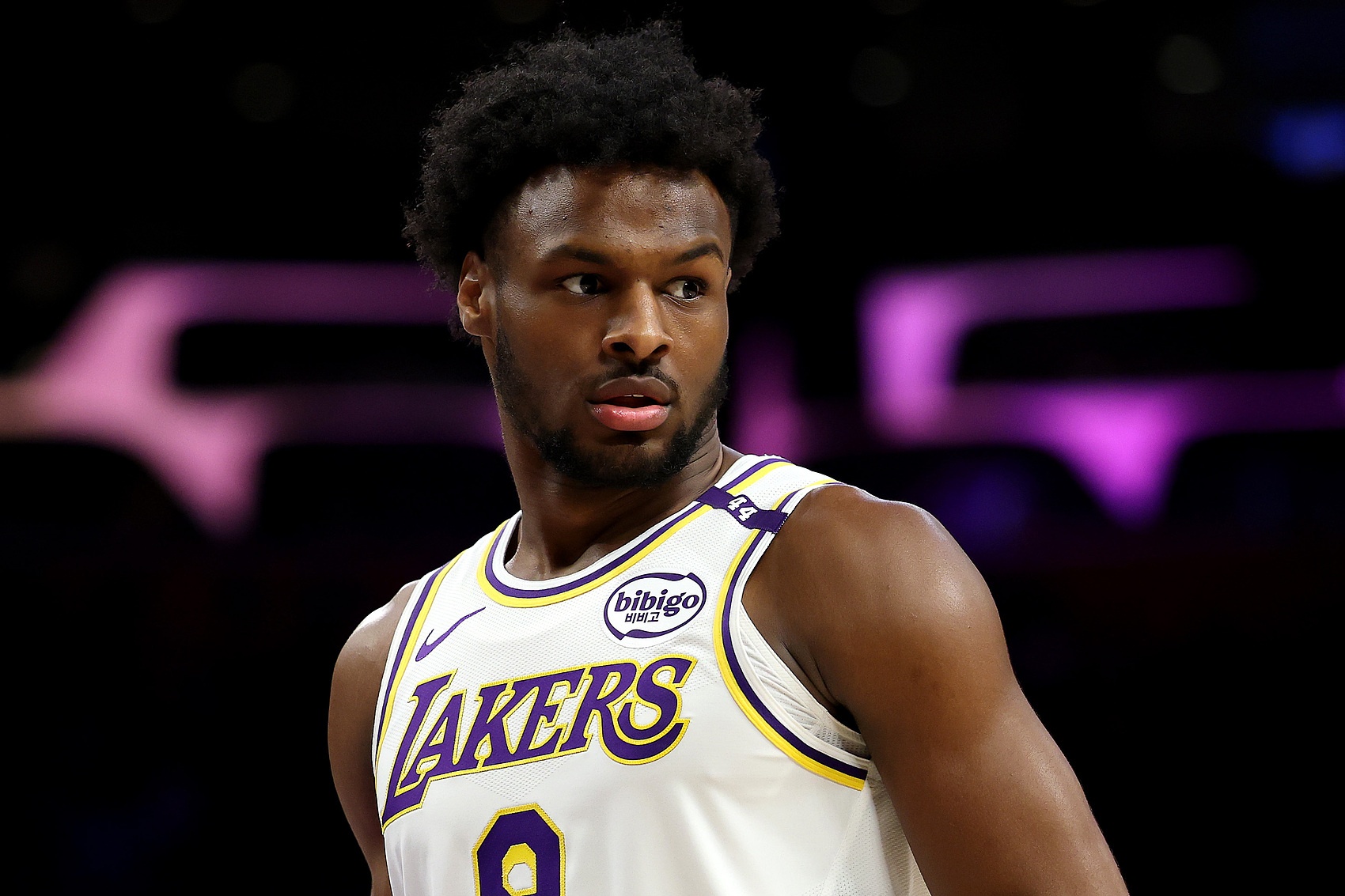 布朗尼：我現(xiàn)在無法成為場均15分的球員 為了能上場我得加強防守