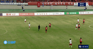 引爭議！常州絕殺被吹&被判犯規(guī)在先 淮安門將怒搶皮球吃黃牌??