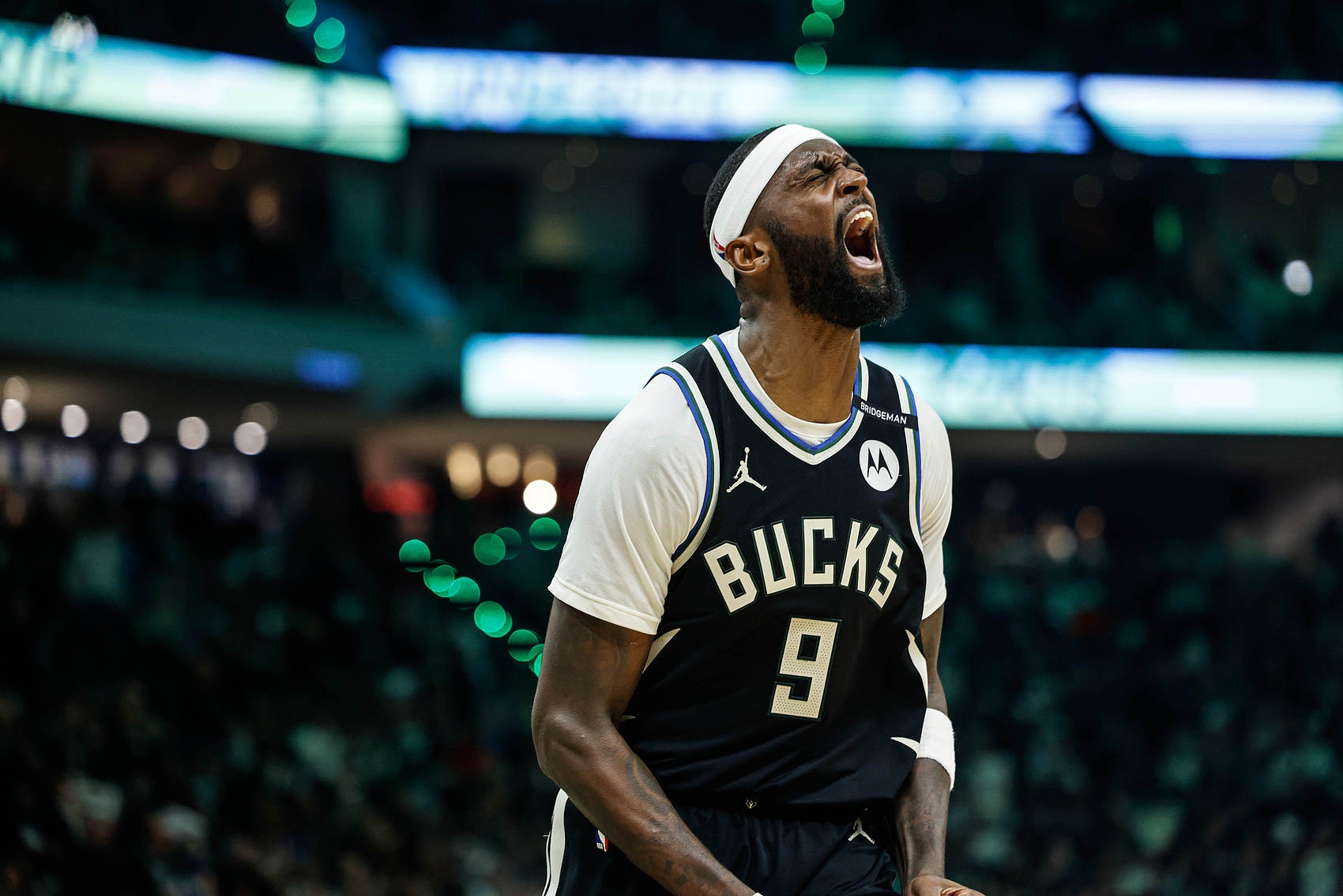 3年4400萬！經(jīng)紀公司官宣：波蒂斯和雄鹿重新簽下一份多年合同