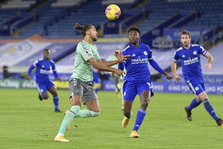 talkSPORT：勒溫與紐卡進(jìn)行了新的談判 曼聯(lián)也有意這名前鋒