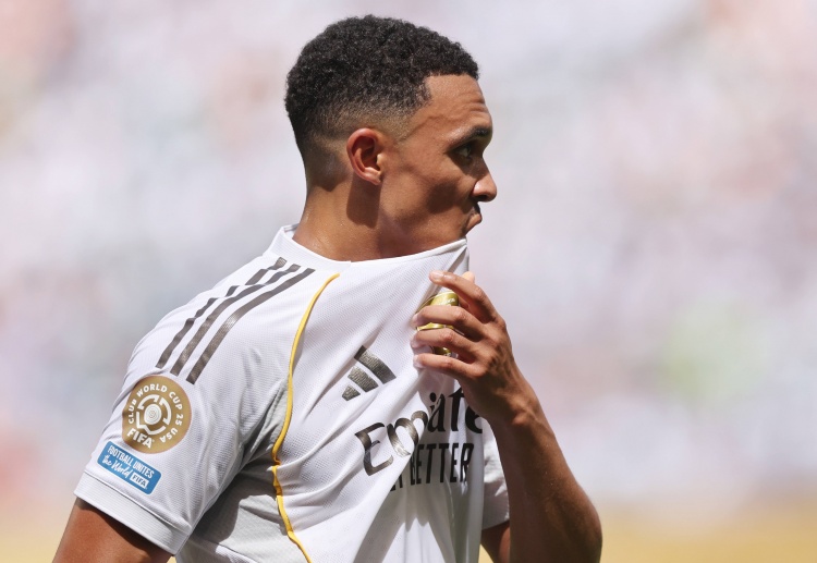 羅馬諾：阿諾德訓(xùn)練中出現(xiàn)傷情反復(fù)，今晚無緣出戰(zhàn)巴黎的比賽