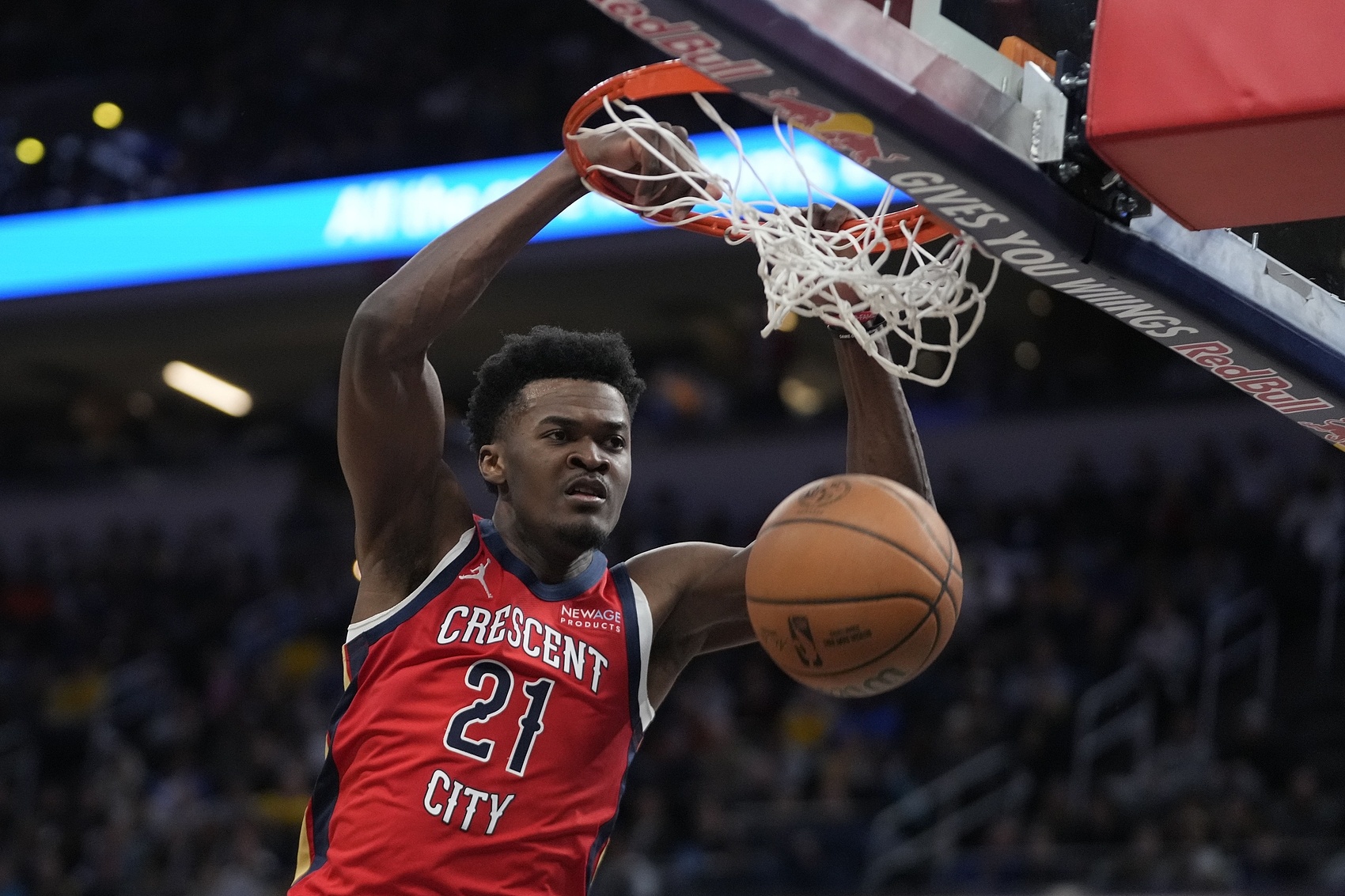 做好準備??楊瀚森下場將對位鵜鶘首發(fā)中鋒米西 新秀2陣&場均9+8